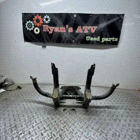 705001682 Bombardier 2005 Outlander 400 Oem Front Bumper Read Description