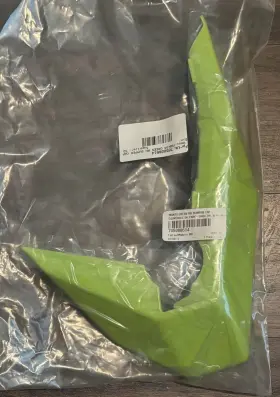 705008614 Can-am Genuine 2015-16 Maverick 1000r Rt Bumper Cap Manta Green New 705008614 Can-am Genuine 2015-16 Maverick 1000r Rt Bumper Cap Manta Green New