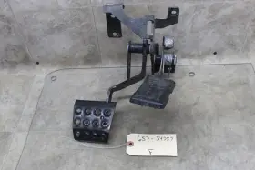 1016349-067 Polaris 2011-2013 Ranger 800 Oem Gas Throttle Brake Pedals W Bracket Mount