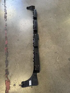 1121191-00-c Tesla Model 3 Rear Bumper Bracket 140