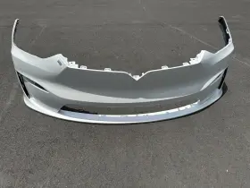 1588184-s0-a Tesla Model X Mar 2021 - Front Bumper Good 1086