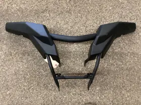 2ud-f845w-10-00 Yamaha 2021 Grizzly Front Bumper Take Off. #2ud-f845w-10-00